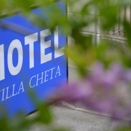 Villa Cheta Milan Bagian luar foto